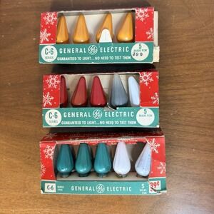 Vintage Box of 3 GE General Electric Christmas Tree Lamps C-6 Bulbs Untest